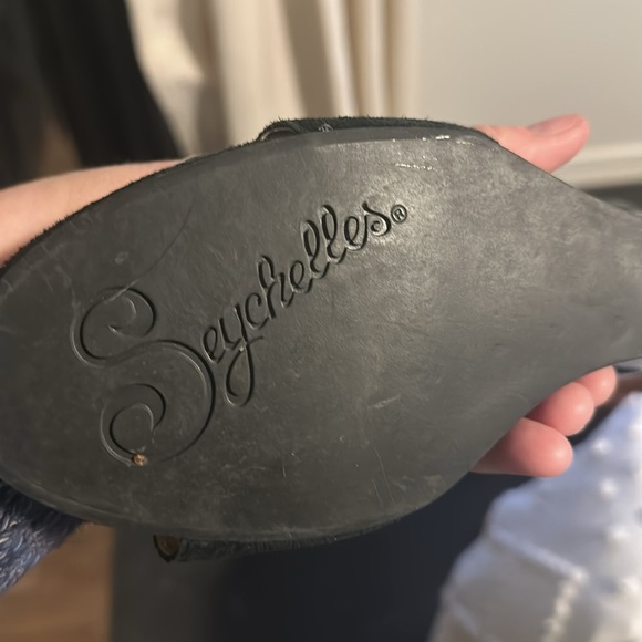 Seychelles wedge sandals 3.5/4” heel ankle strap. EUC Size 9 - Picture 3 of 4